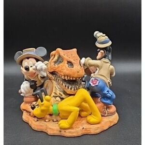 Disney Animal Kingdom "Big Dig In The Boneyard" Mickey Goofy Pluto Dinosaurs